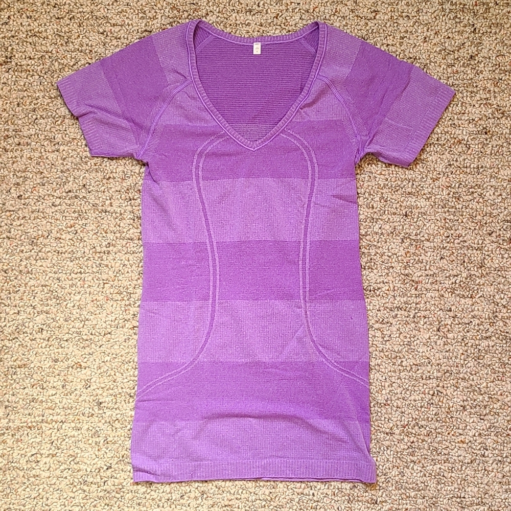Swiftly Tech Short Sleeve Tee Purple- Size 2/4